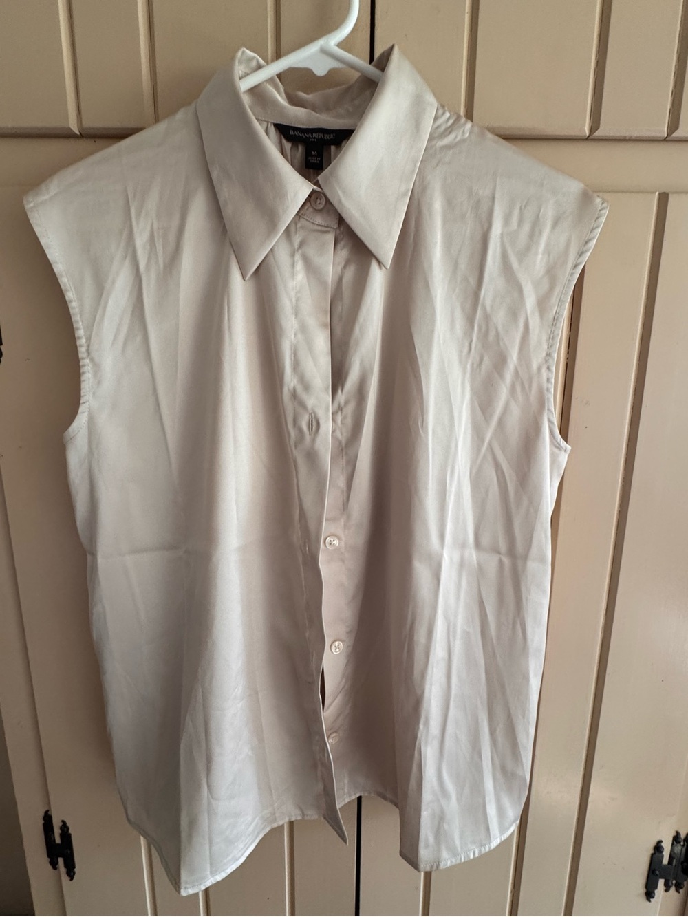Women’s new sleeveless blouse